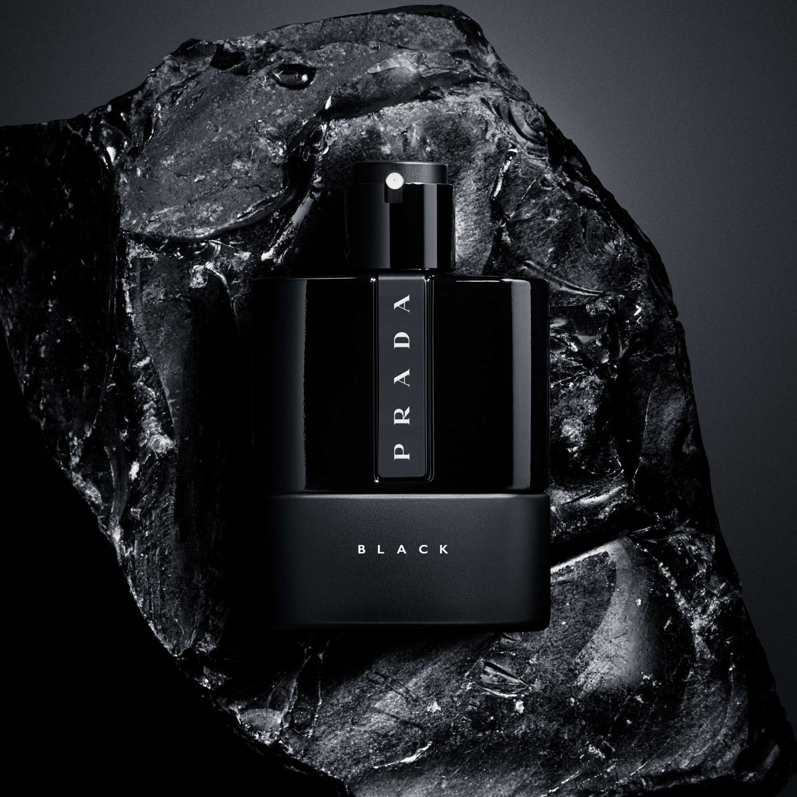Prada Luna Rossa Black Eau de Parfum Spray 50ml
