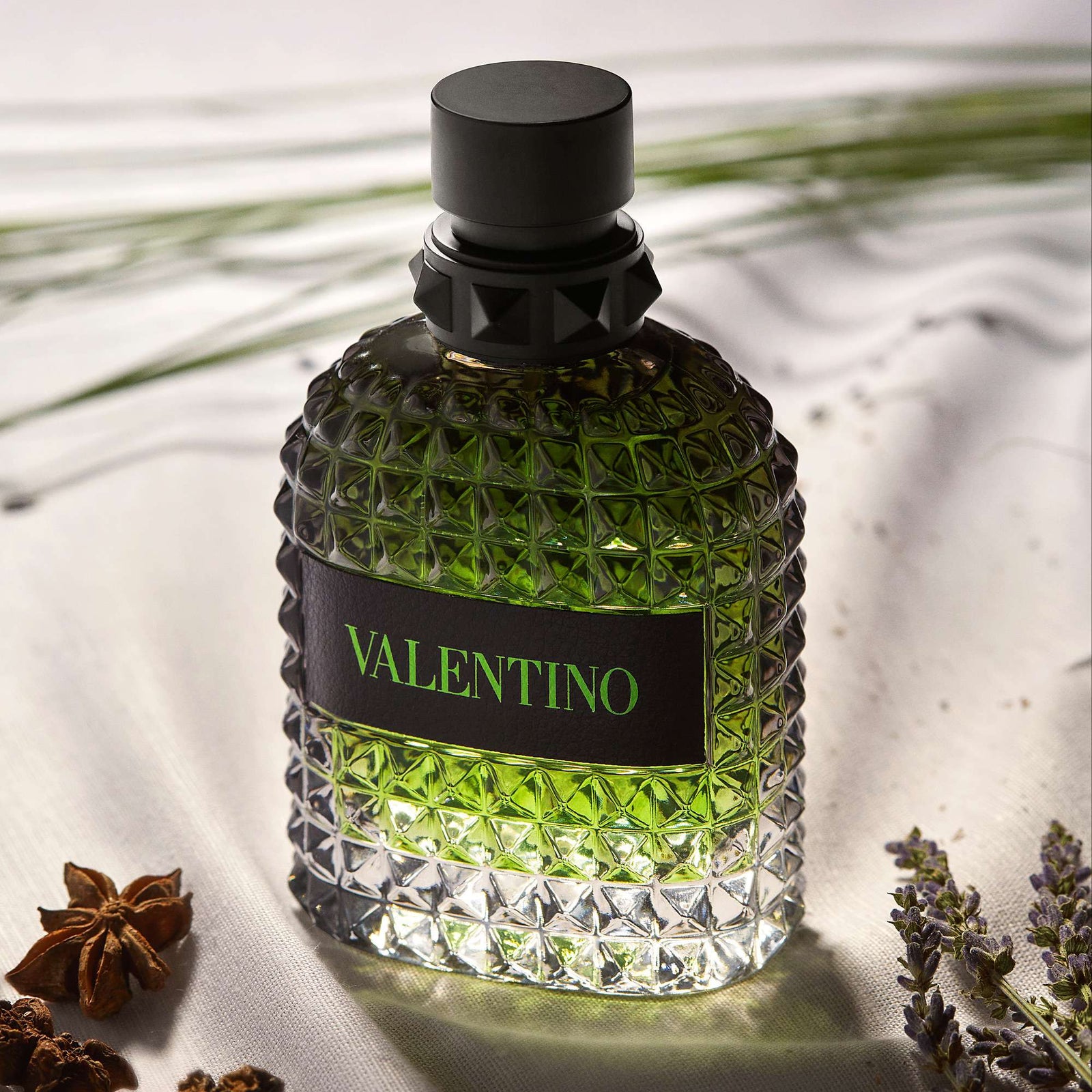 Valentino Born In Roma Uomo Green Stravaganza Eau de Toilette Spray 50ml