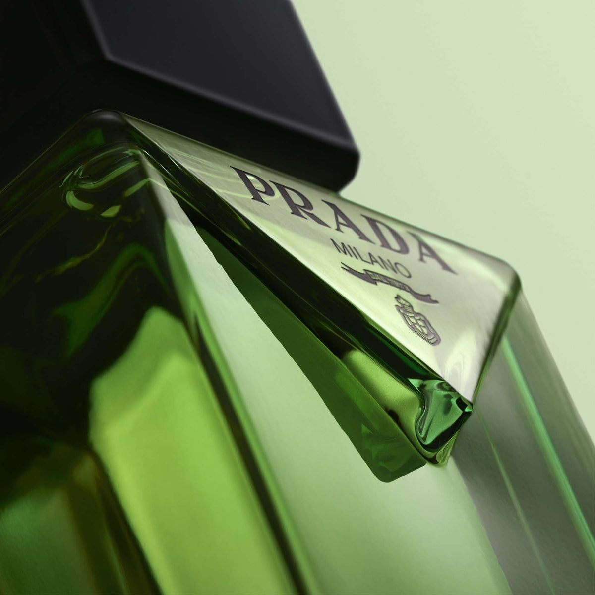 Prada Paradigme Eau de Parfum Spray 150ml
