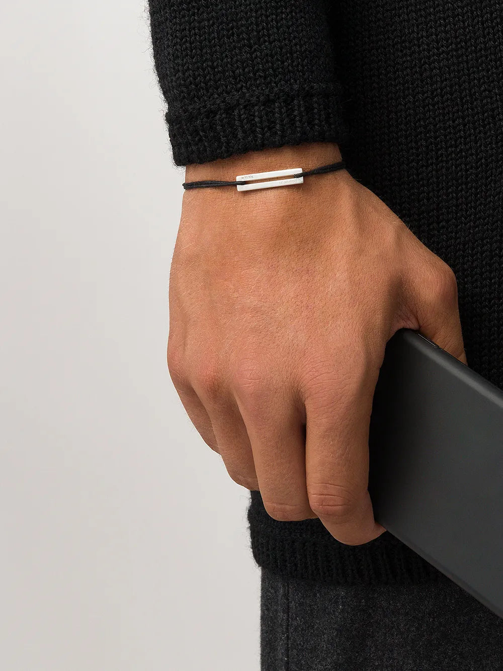 17/10g cord bracelet 