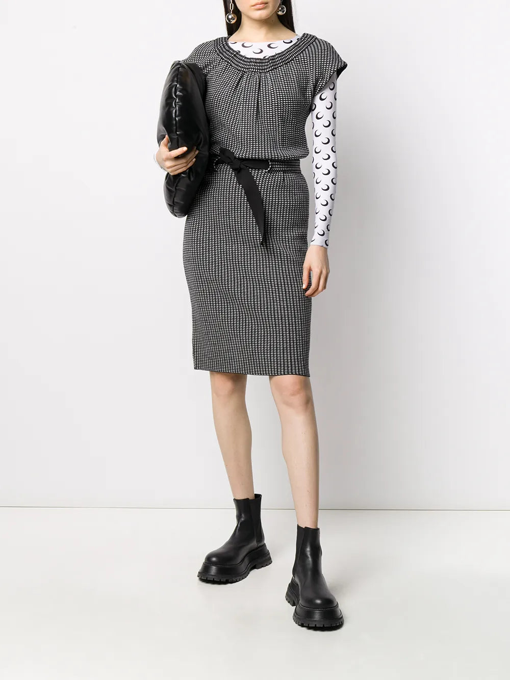 2000s slim-fit dress