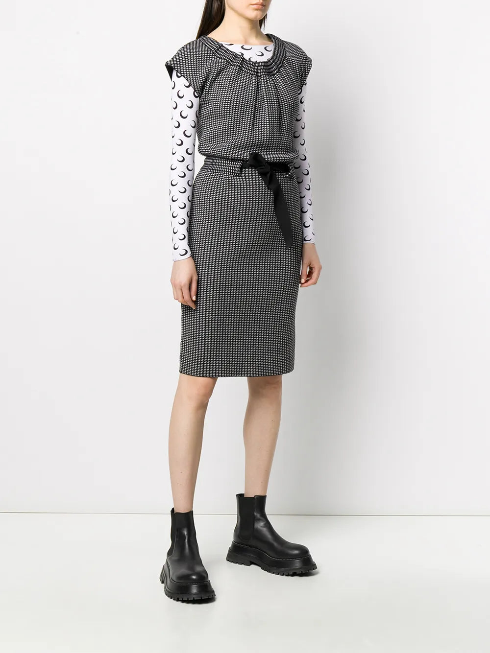 2000s slim-fit dress