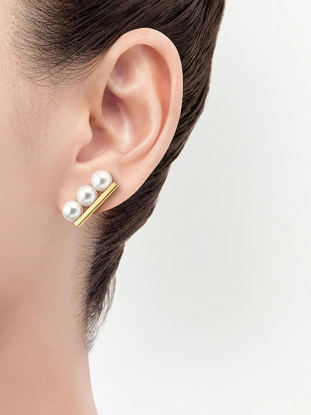 18kt yellow gold Collection Line Balance Neo Akoya pearl earrings