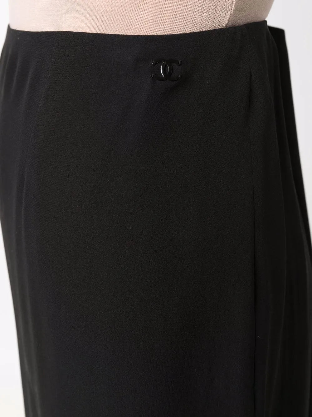 2002 sequin-embellished hem straight-cut skirt