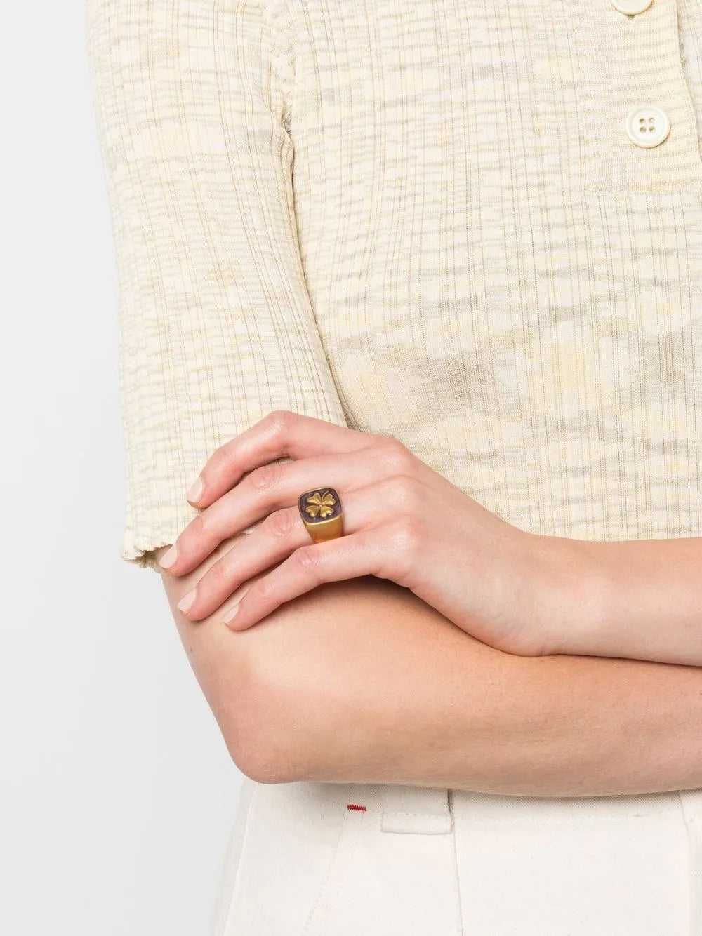 Talisman clover signet ring