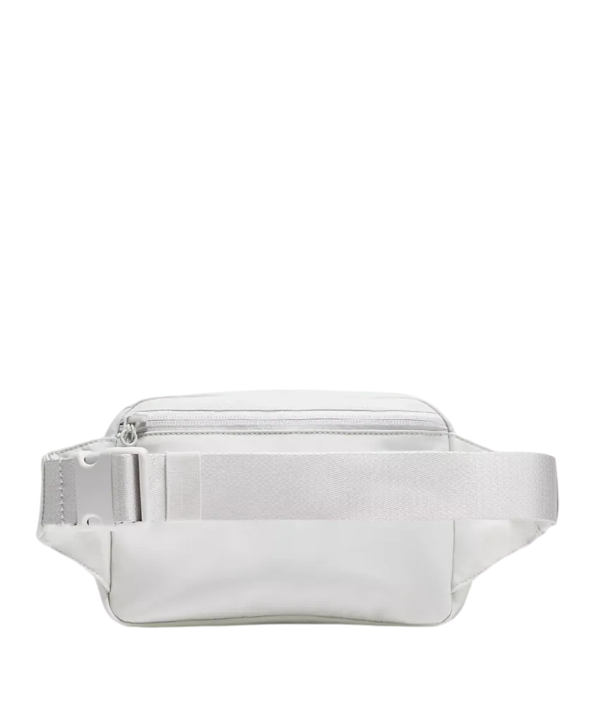 Lululemon Everywhere Belt Bag Large 2L Vapor