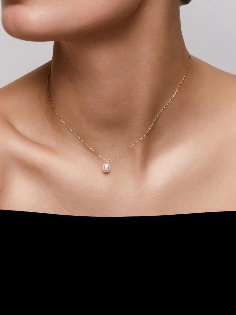 14kt yellow gold pearl diamond necklace