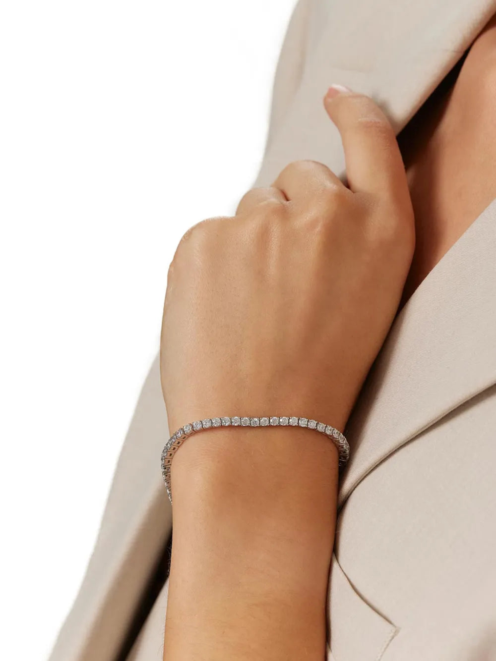 18kt white gold diamond bracelet