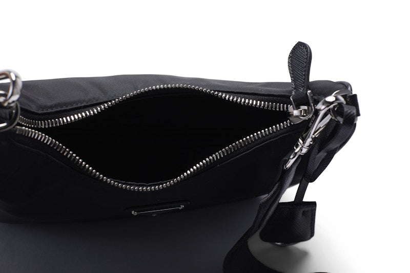 Prada Re-Edition 2005 Shoulder Bag Nylon Black