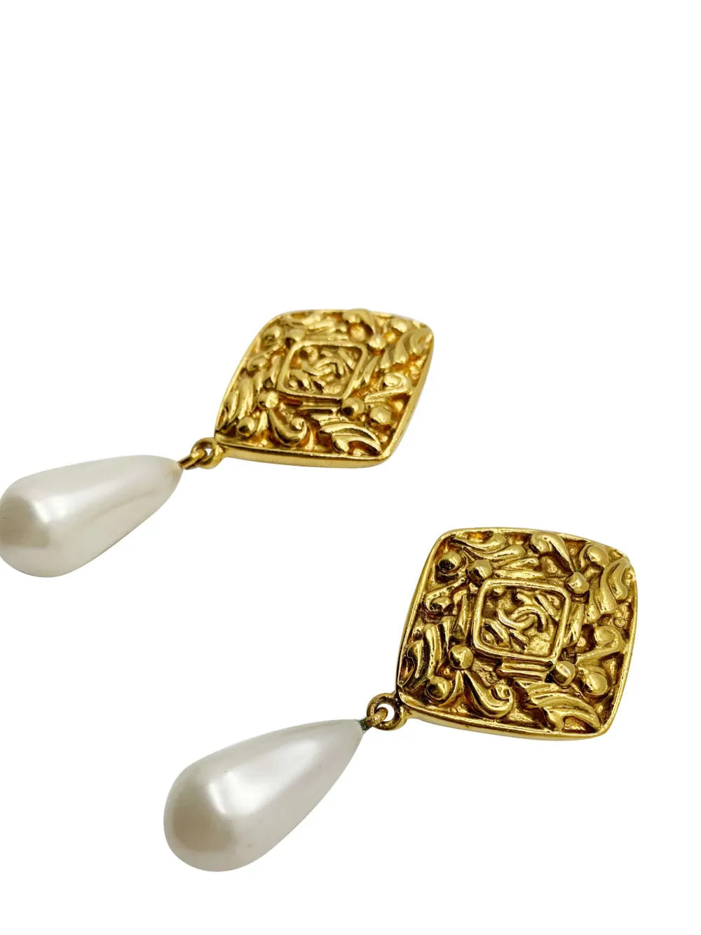 Chanel pearl lozenge CC drop earrings 1980s
