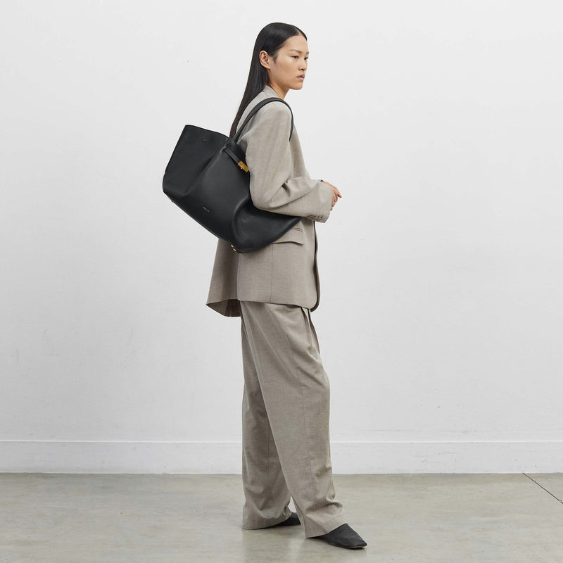 DeMellier The New York black small grain