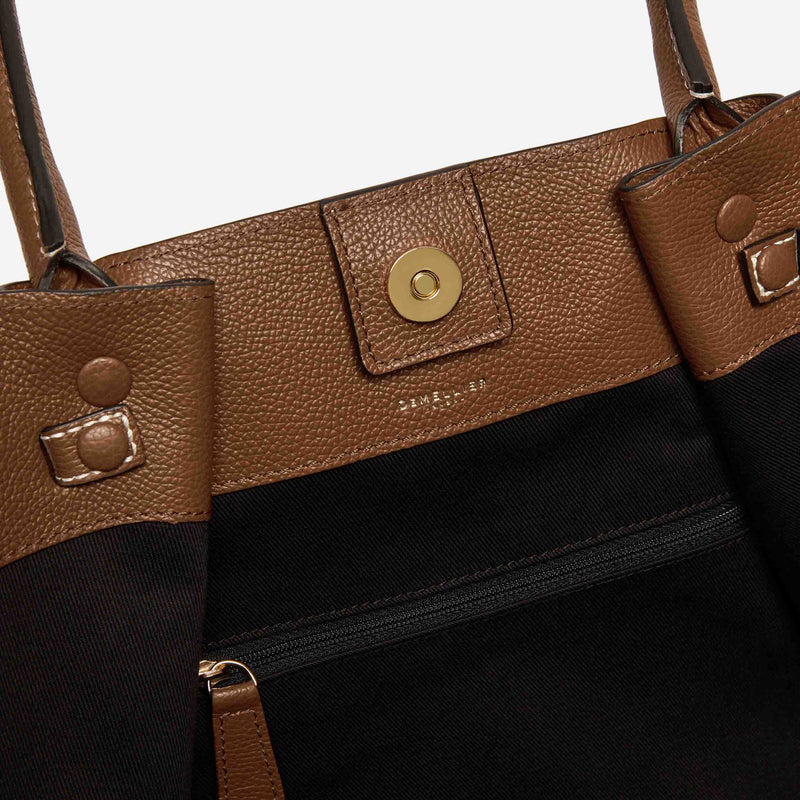 DeMellier The New York tan small grain ecru stitching