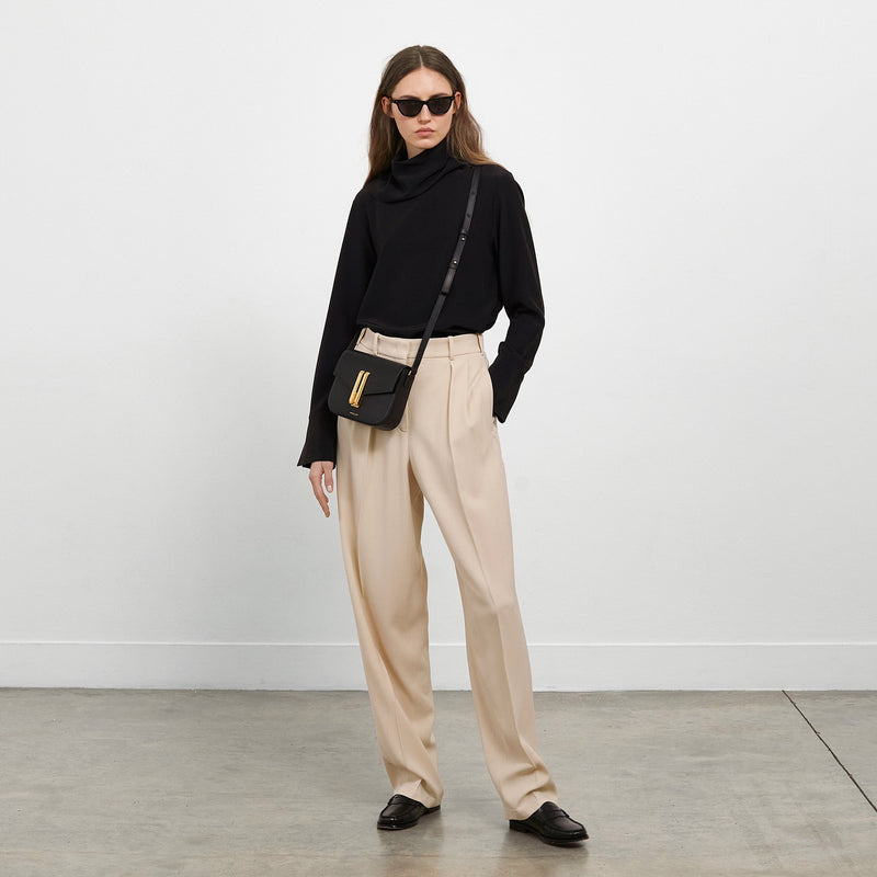 DeMellier The Small Vancouver black smooth