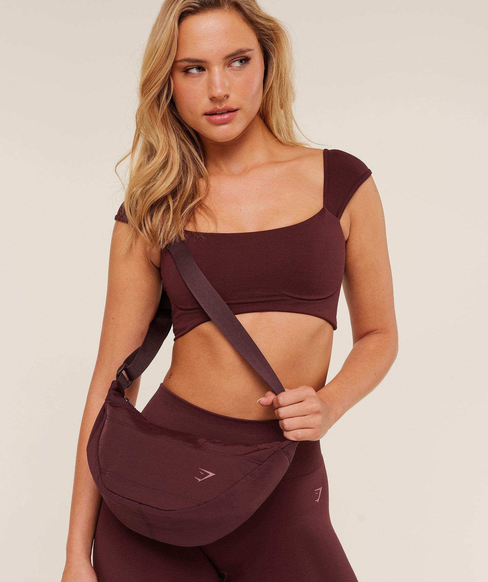 Women's Gymshark Pleat Crossbody Rich Maroon