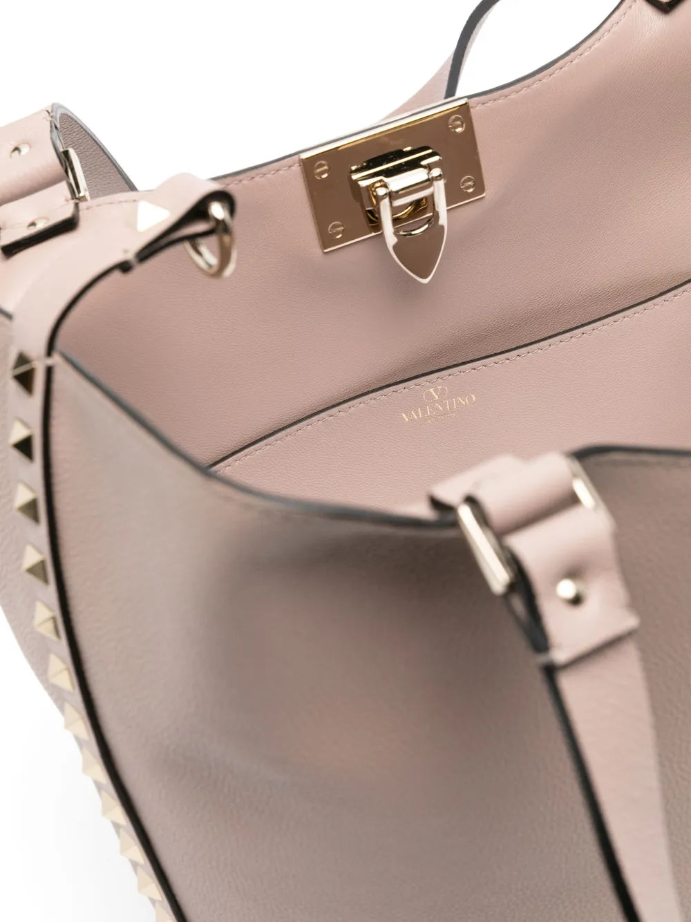 Rockstud leather shoulder bag