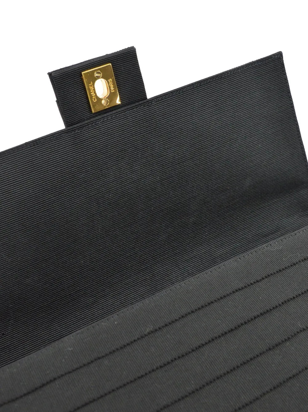 1990 flap chain shoulder bag