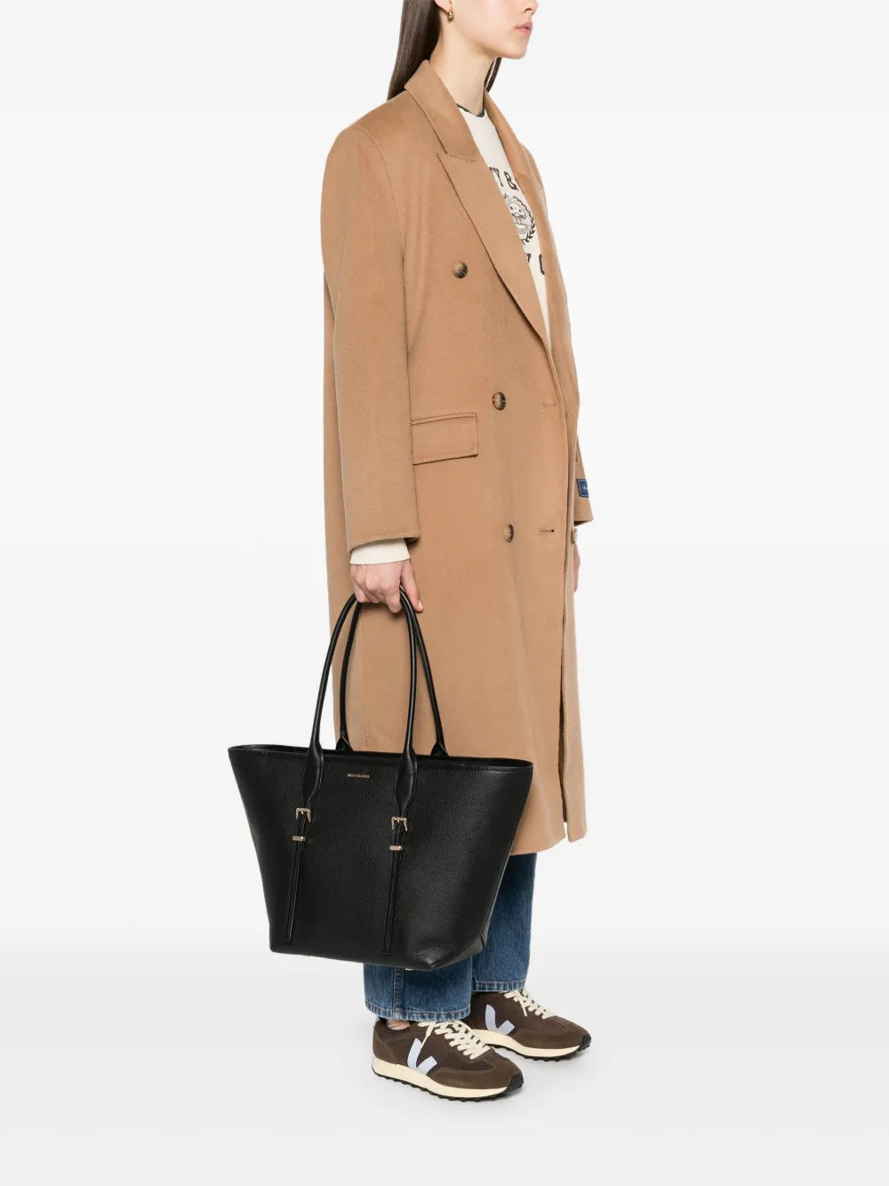 Buckle tote bag