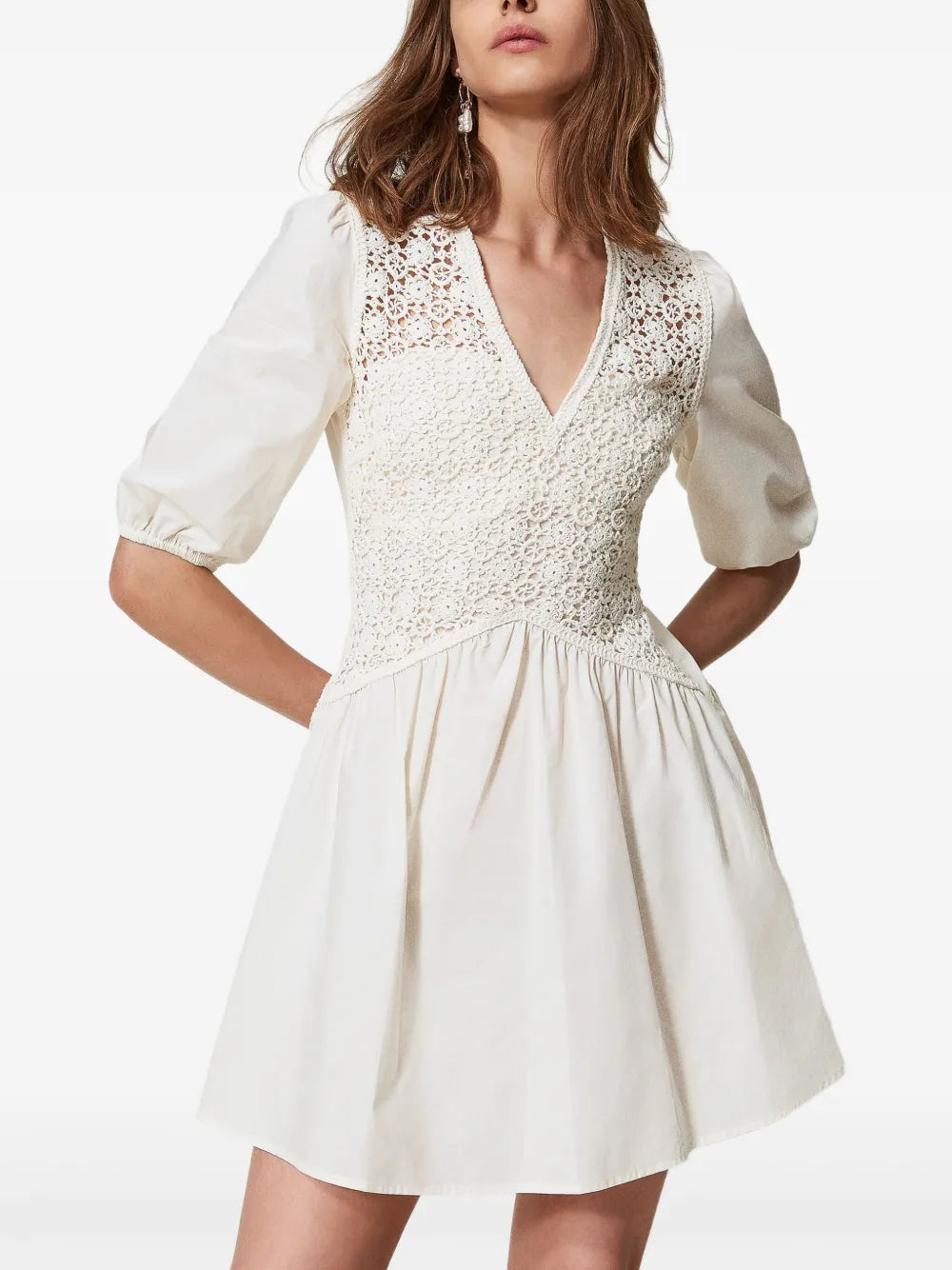crochet-panelled puff-sleeve dress
