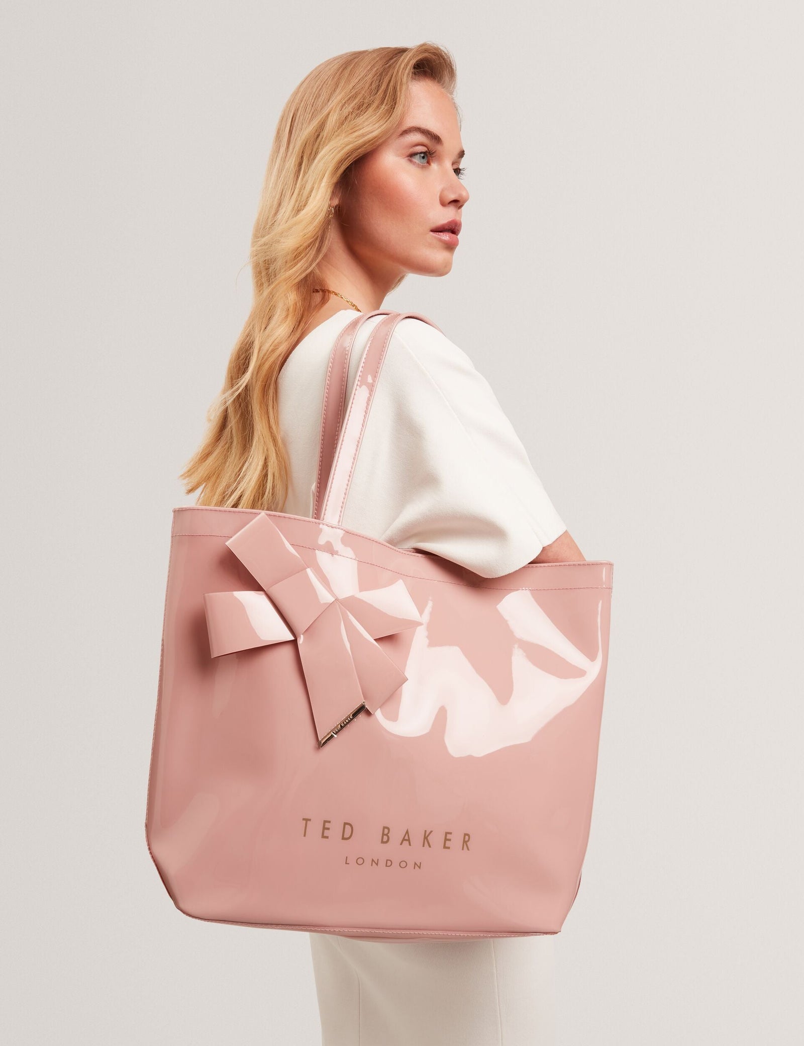 Ted Baker Nicon Pink Knot Bow Vinyl Icon Tote Bag Pale Pink Women's