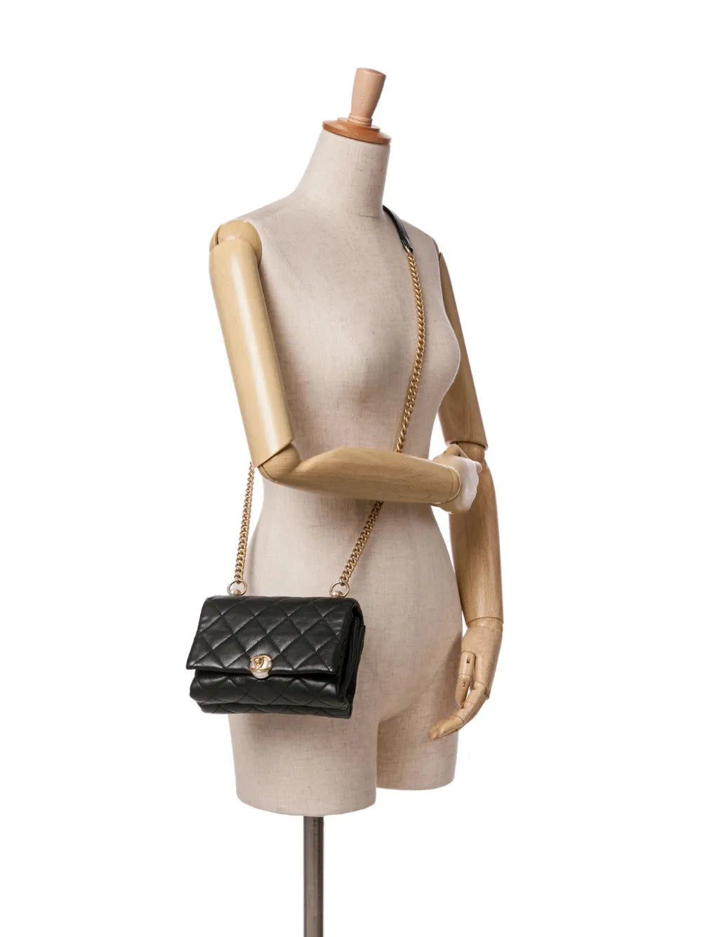 2019 Quilted Calfskin Pearl CC Accordion Flap crossbody bag