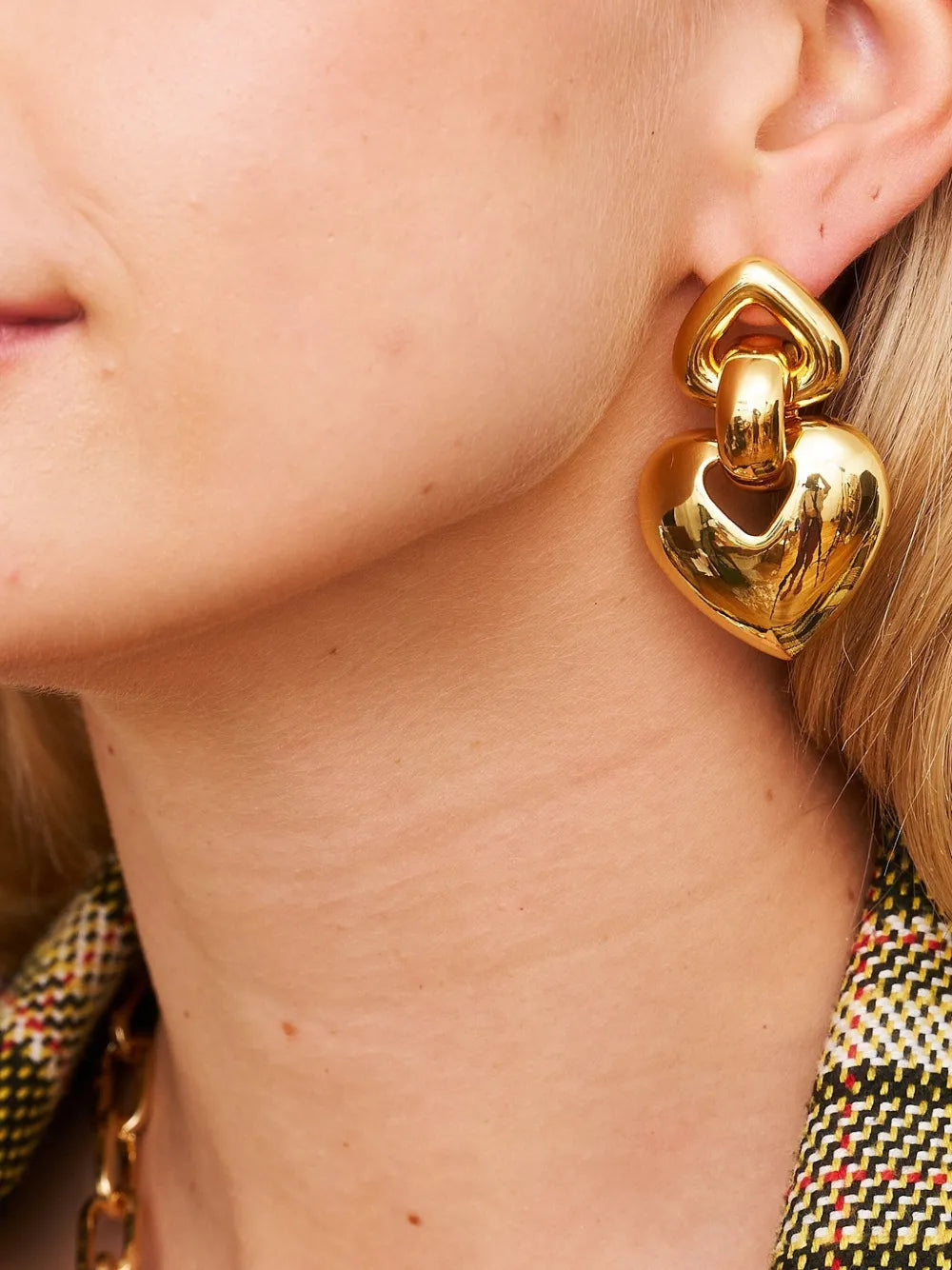 heart-motif earrings 