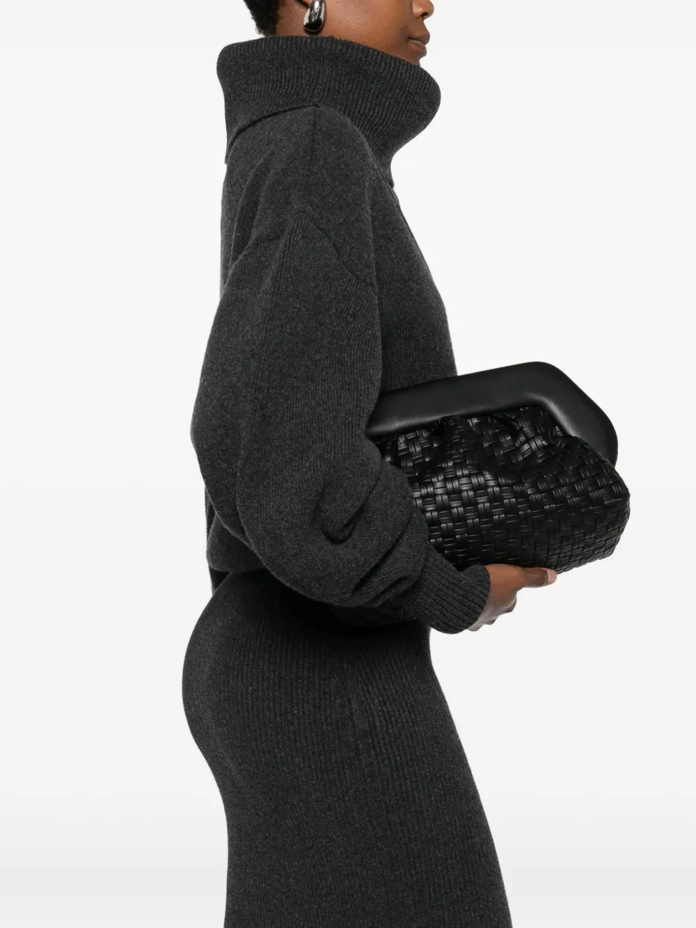 woven detachable-strap clutch bag