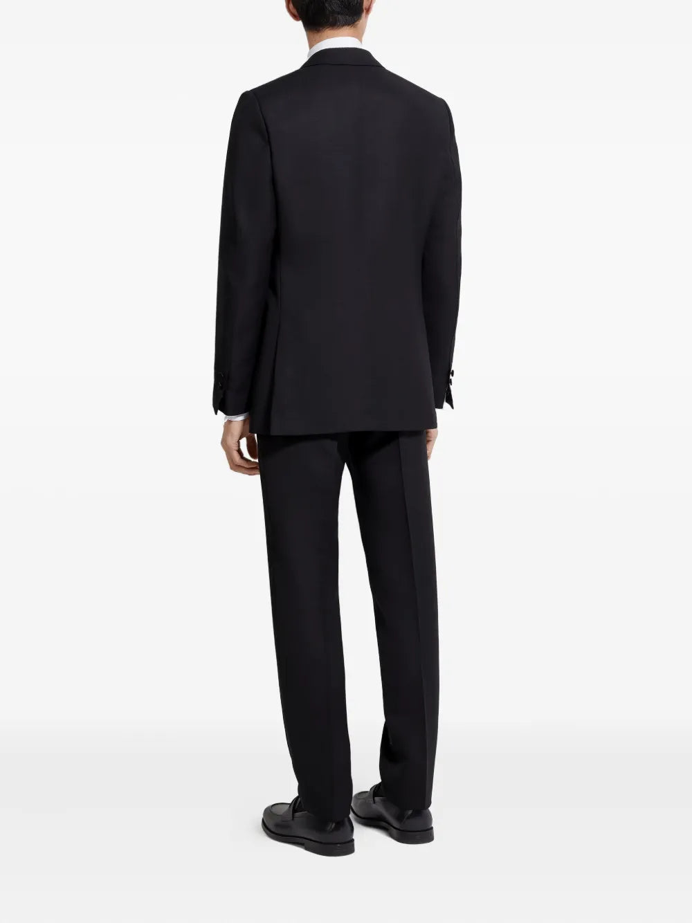 Centoventimila suit