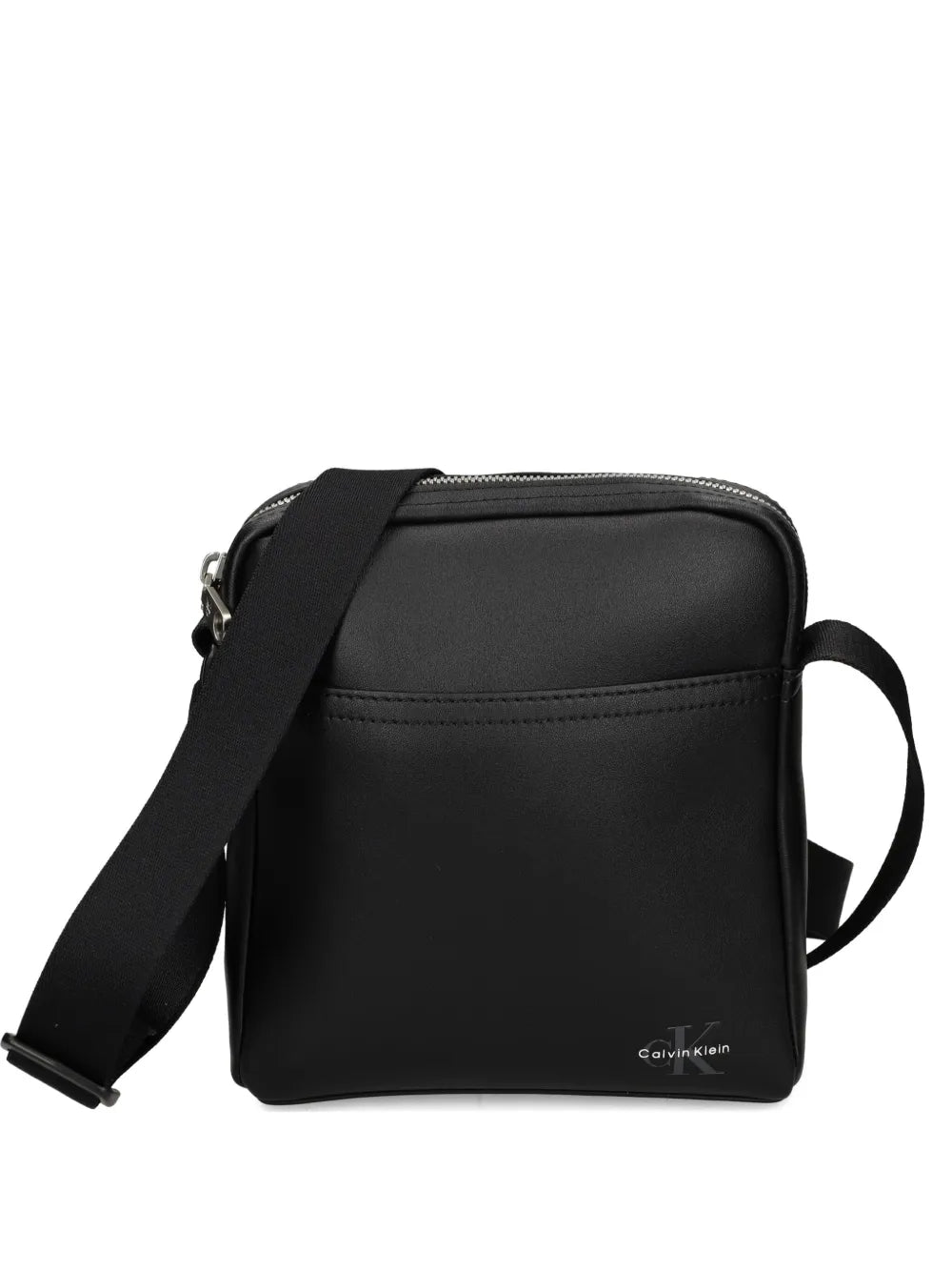 zip-fastening shoulder bag