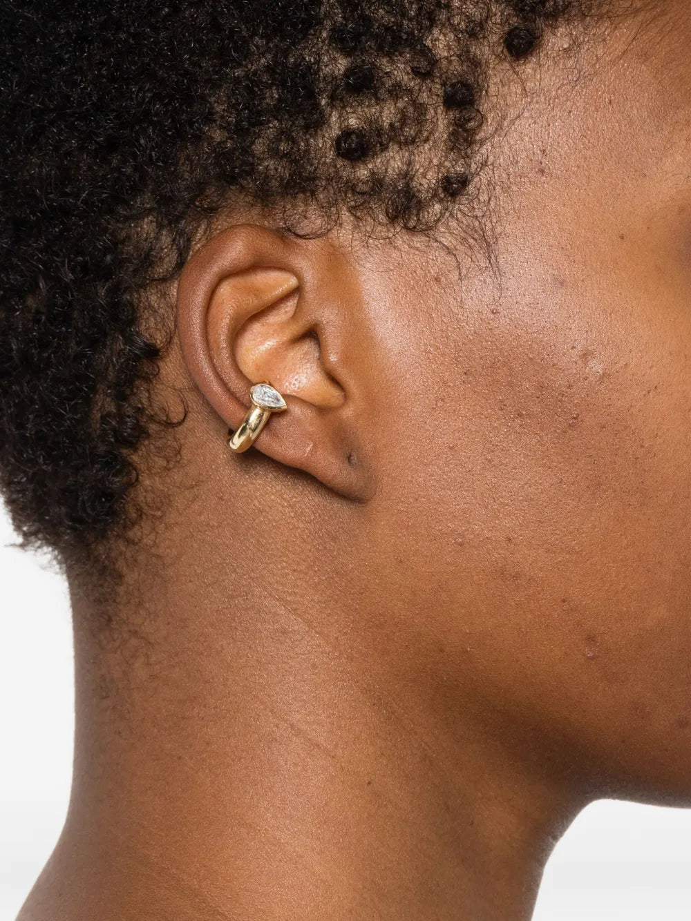 18kt yellow gold Steam diamond ear cuff