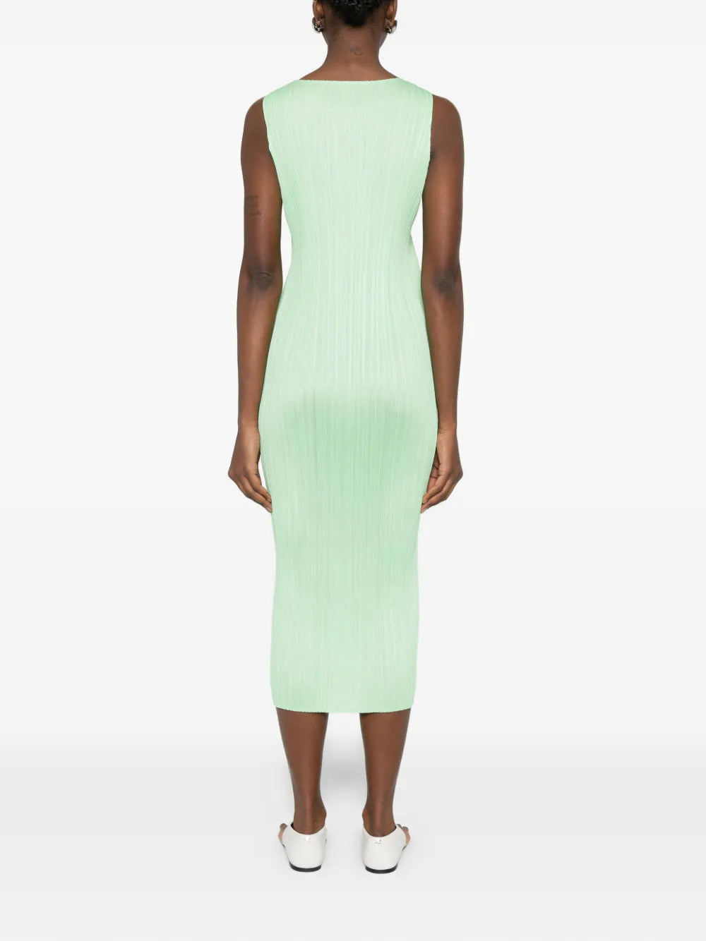 pleated sleeveless dress