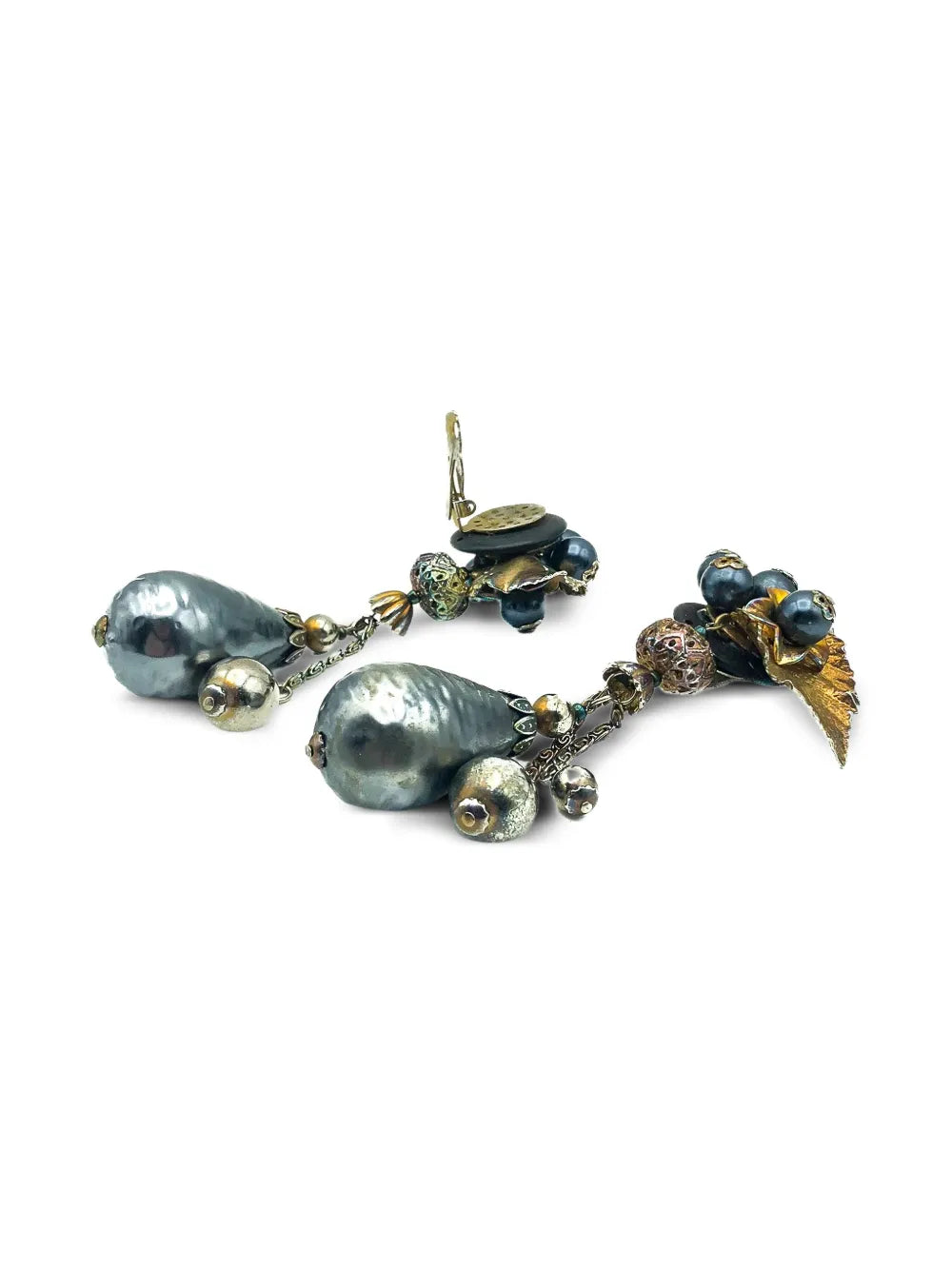 1970s Statement floral-motif earrings