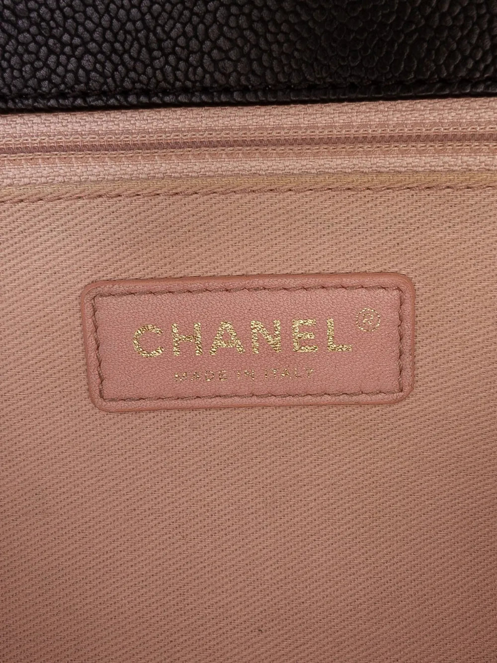 2016-2017 Paris Cuba Medium Caviar Thread Around Flap crossbody bag