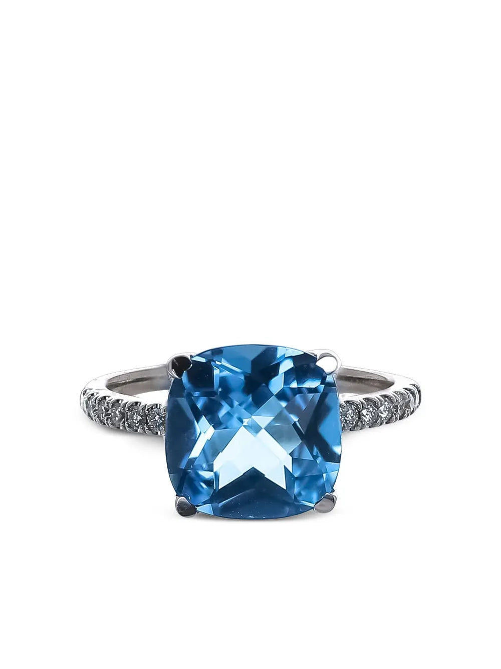 18kt white gold Swiss Topaz ring