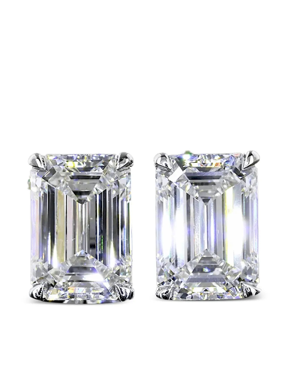 14K white gold diamond stud earrings