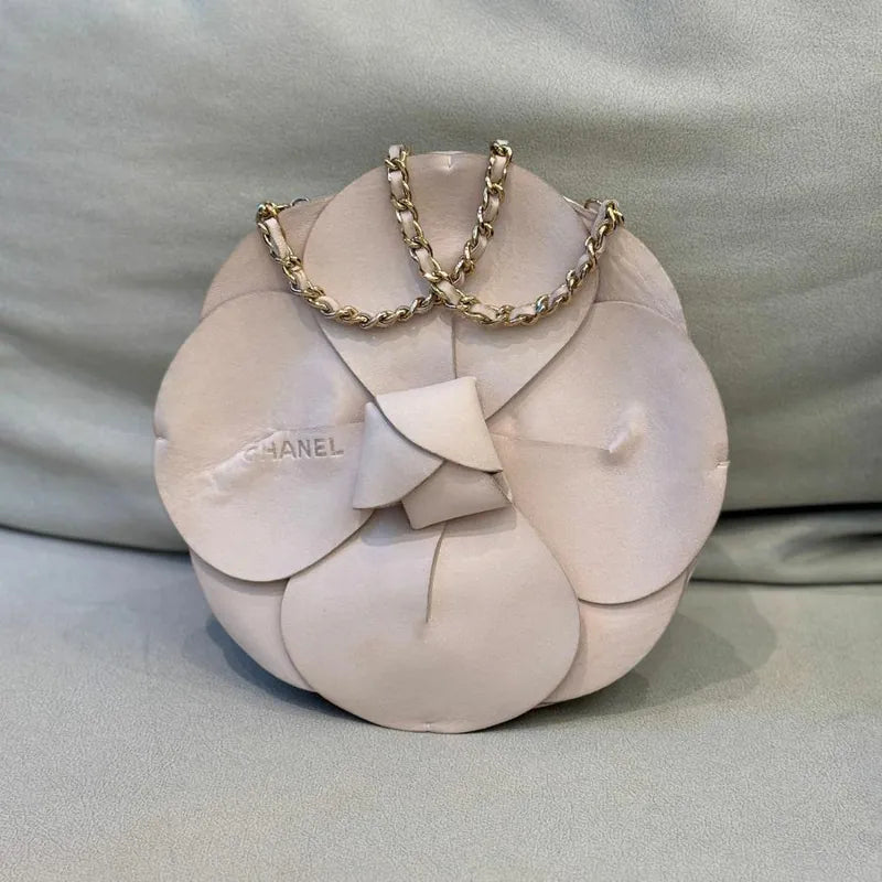C531 - CHANEL Vintage Pale Pink Calfskin Camellia Wristlet Evening Bag