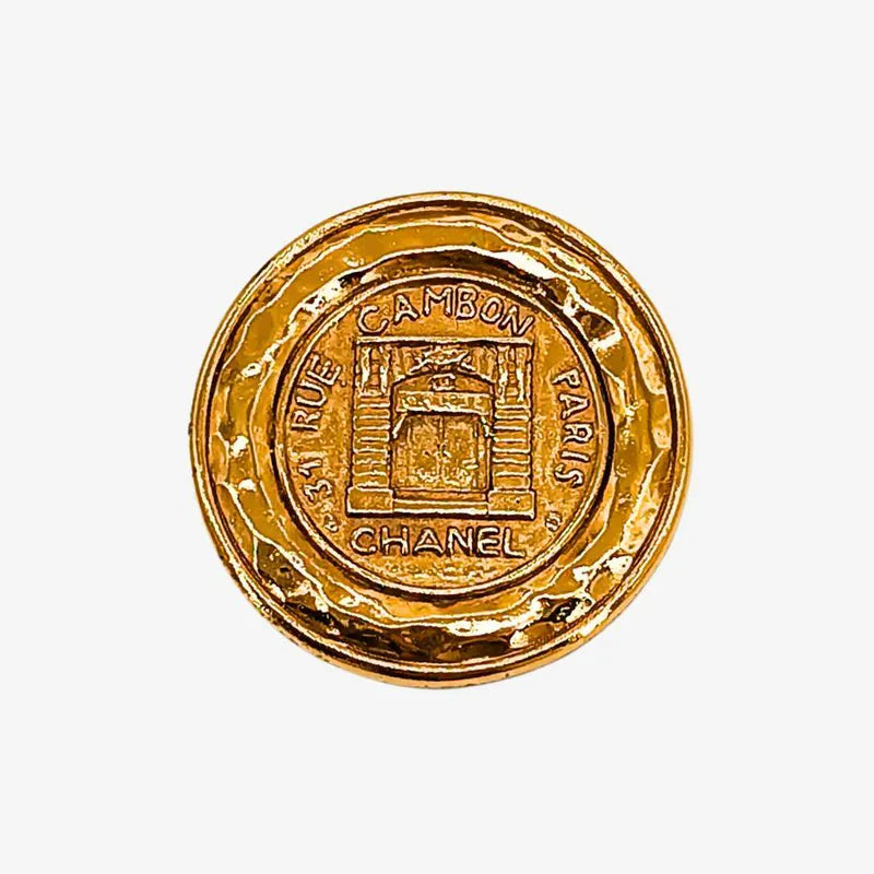 RC321 - CHANEL Vintage Gold Brooch