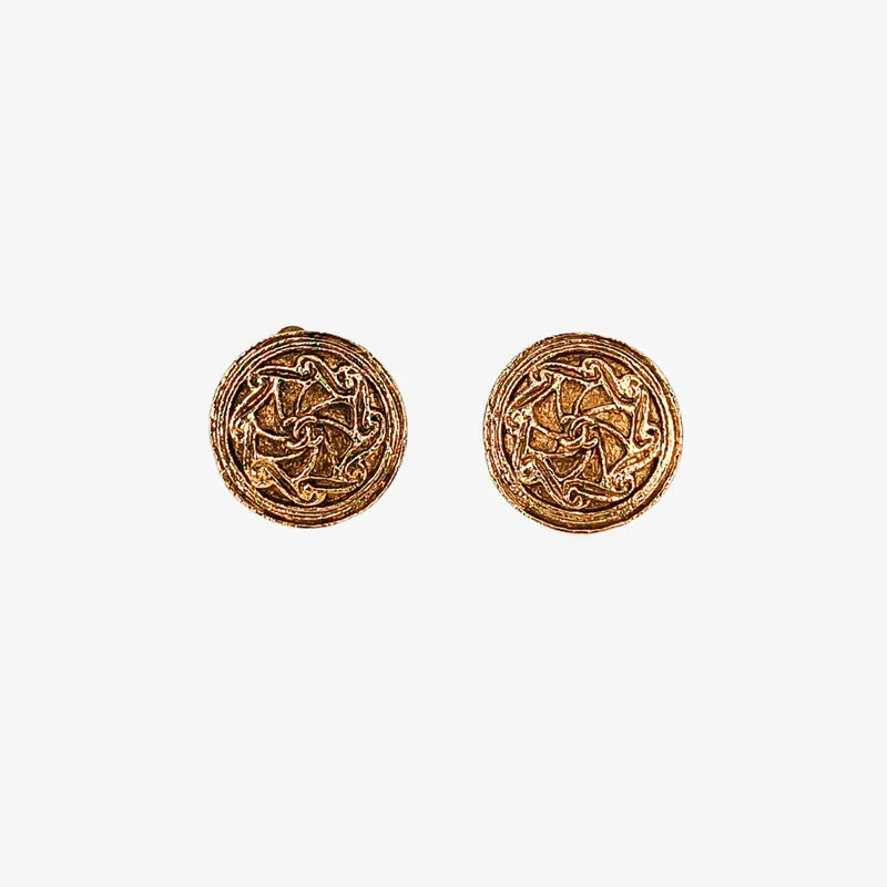 JW610 - CHANEL Vintage Round Gold Plated Clip-On Earrings