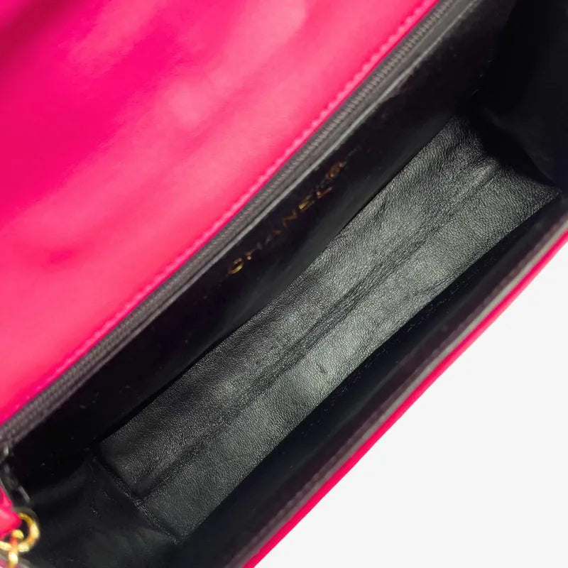 RB637 - CHANEL Vintage Pink Lambskin Quilted Flap Bag