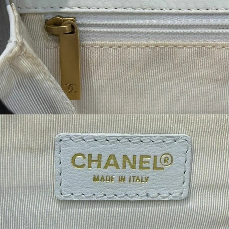 JW441 - CHANEL Vintage Peach Satin Chocolate Bar Flap Bag