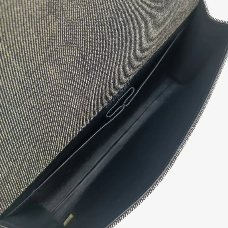 JU391 - CHANEL Vintage Black Denim Chocolate Bar Flap Bag