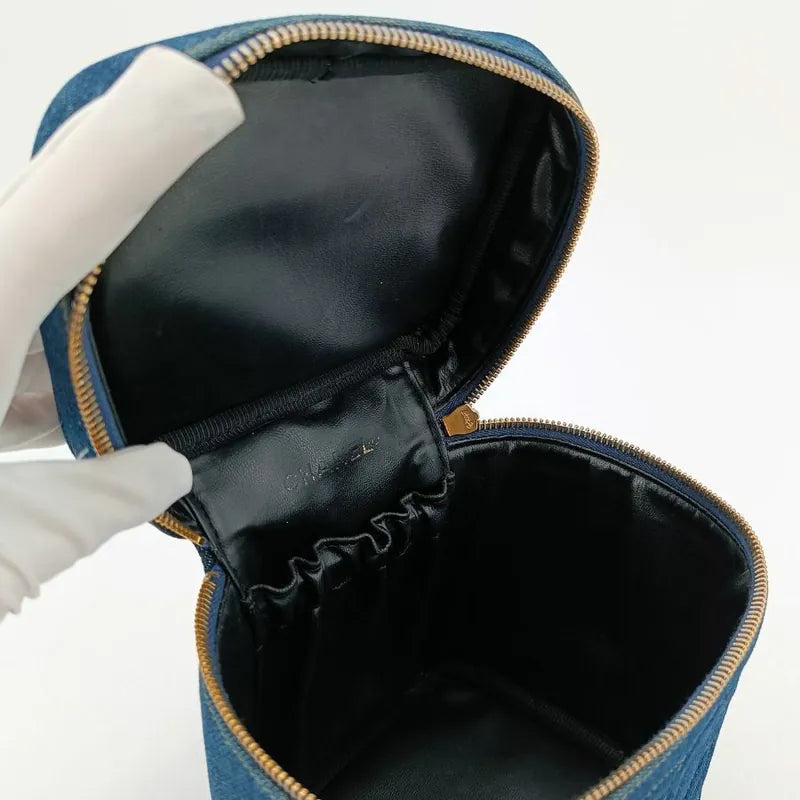 RA980 - CHANEL Vintage Blue Denim Cosmetic Bag