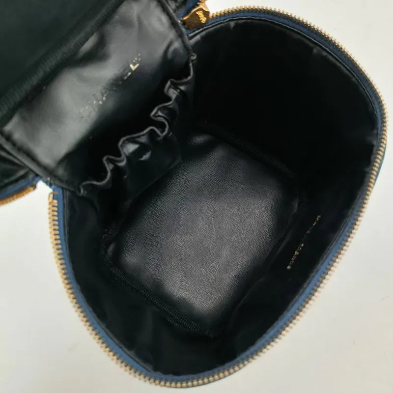 RA980 - CHANEL Vintage Blue Denim Cosmetic Bag