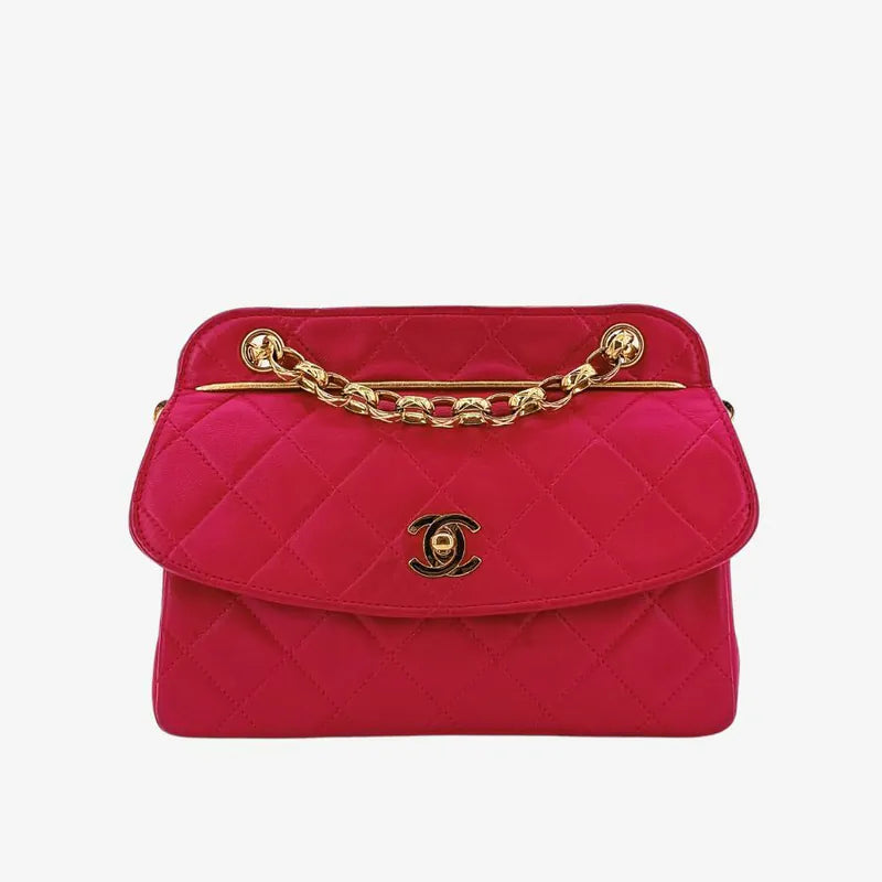 RA627 - CHANEL Vintage Pink Lambskin Gold Chain Flap Bag