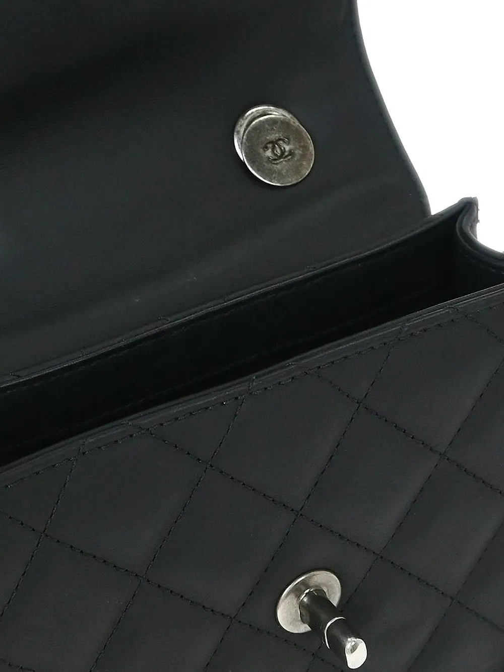 2015-2016 quilted shoulder bag