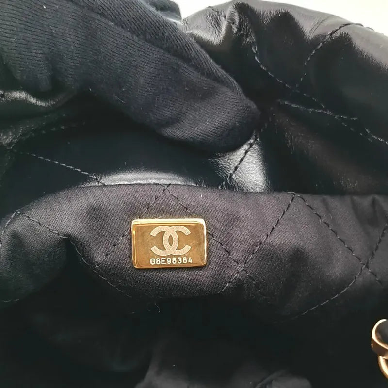 JT684 - CHANEL Black Shiny Calfskin Quilted 22 Mini Shoulder Bag