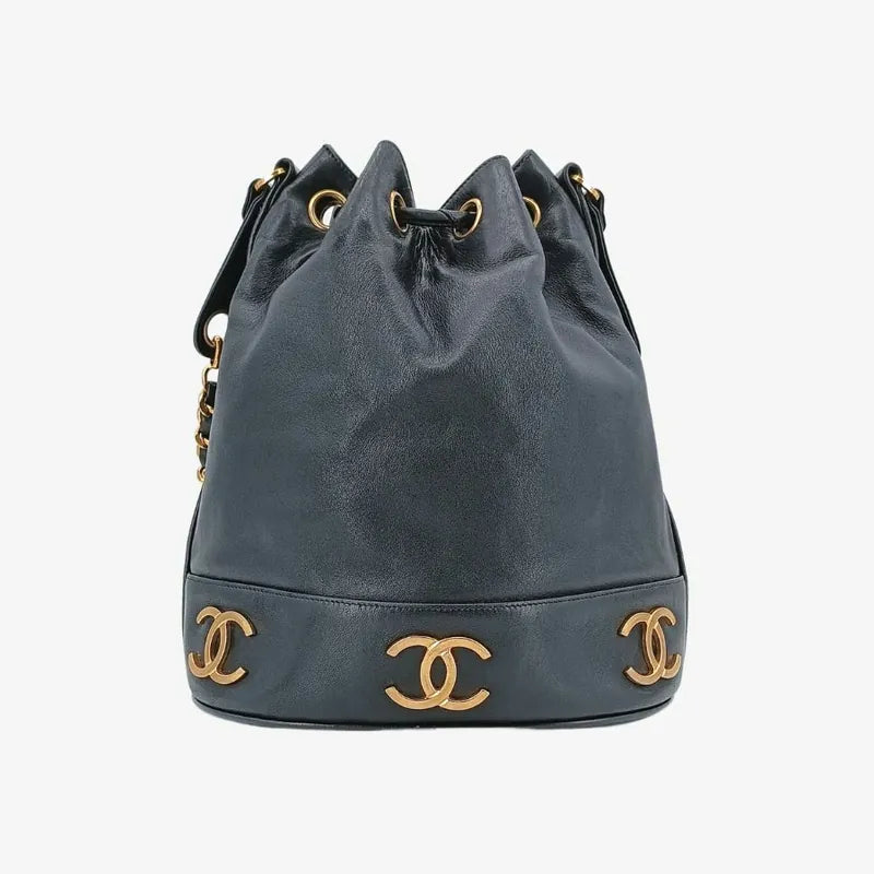 RA340 - CHANEL Black Lambskin Mini Vanity Case Bag