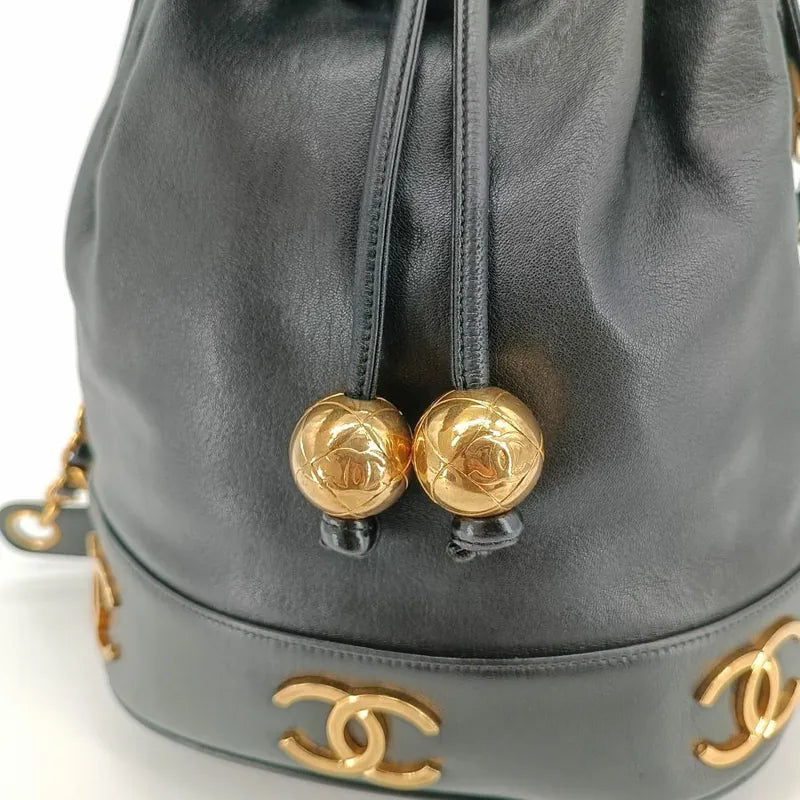 RA340 - CHANEL Black Lambskin Mini Vanity Case Bag
