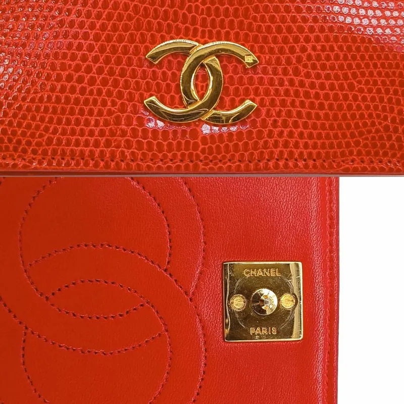 JT570 - CHANEL Vintage Red Lizardskin Full Flap Bag