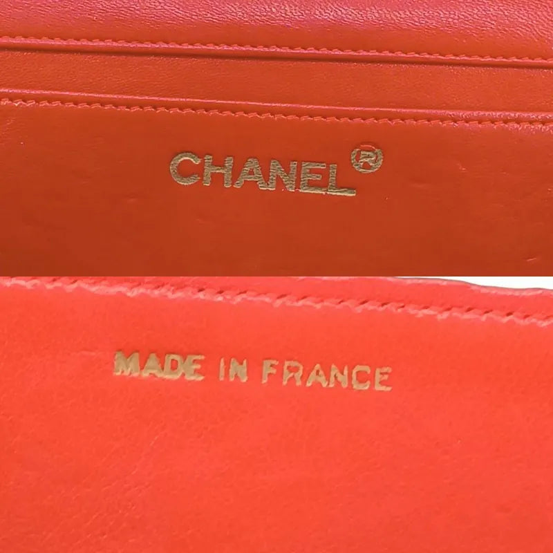 JT570 - CHANEL Vintage Red Lizardskin Full Flap Bag