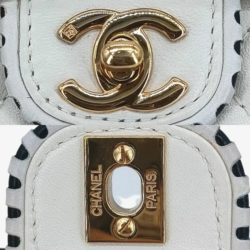 RA166 - CHANEL Vintage White Lambskin 25cm Flap Bag